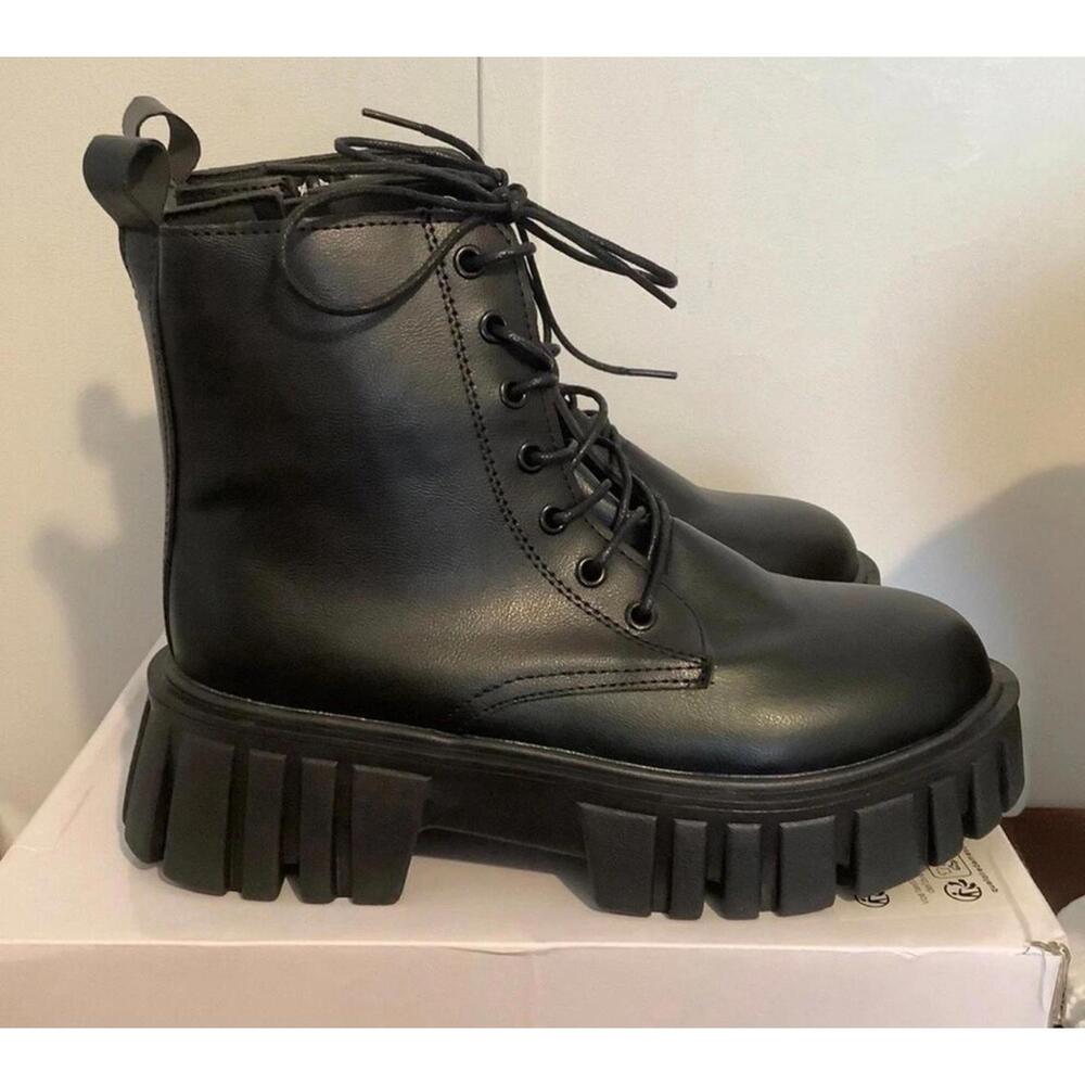 Lace up boots